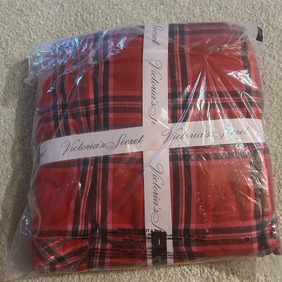NWT VS Pajama Set Red Plaid - Picture 3 of 3